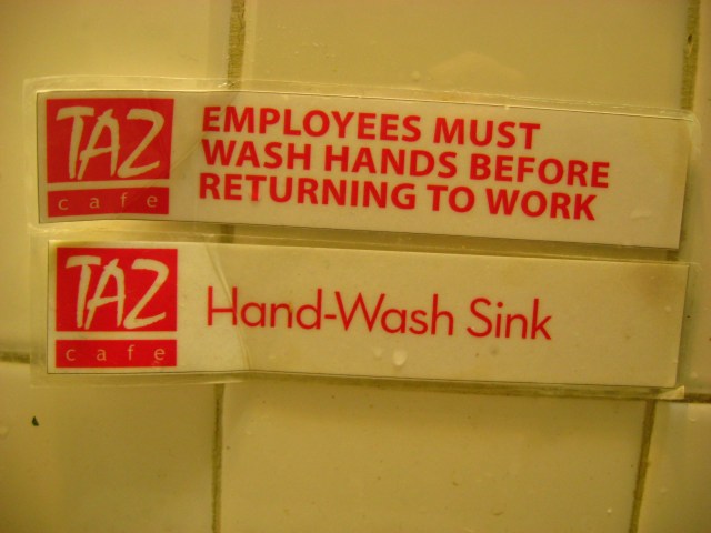 Schild Restroom TAZ Cafe