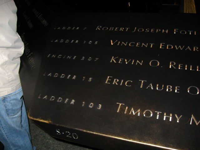 Namen auf dem 9/11 Memorial