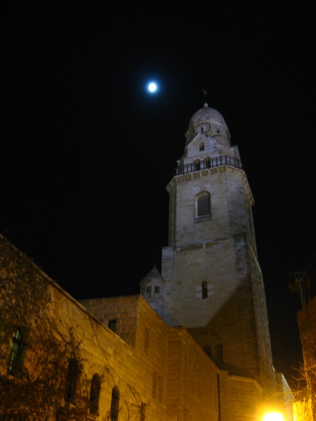 Kirchturm bei Marias Grabkirche