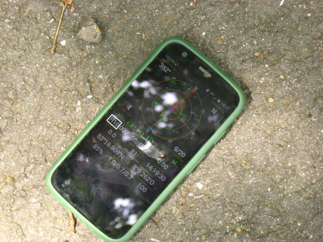 Handy auf dem Schwarzen Weg