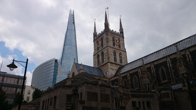 "The Shard" und Southwark Cathedral