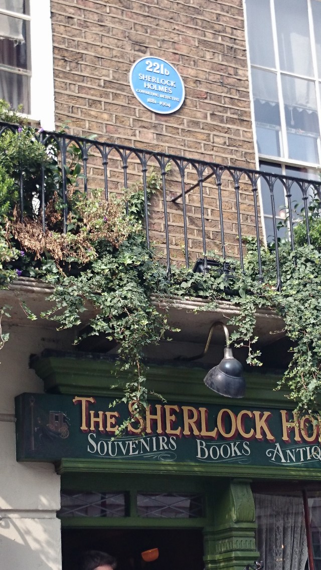 221b Baker Steet